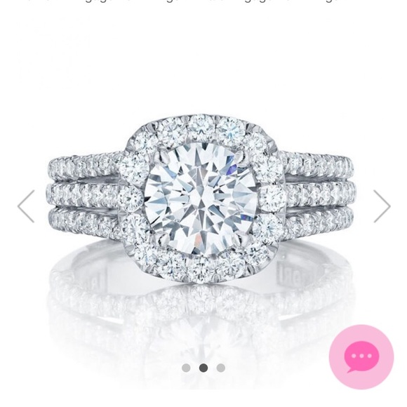 NWT Ring - Picture 2 of 5